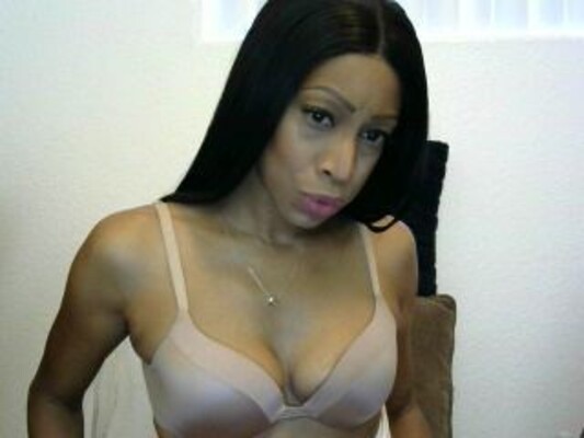 SexyMia18 profilbild på webbkameramodell 