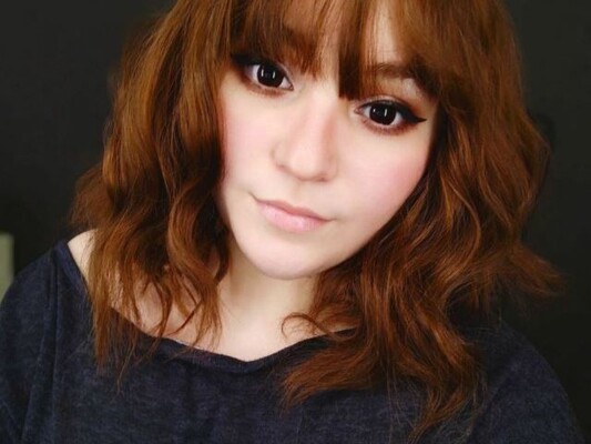 Foto de perfil de modelo de webcam de KiraSage 