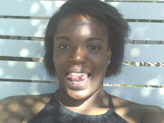 Foto de perfil de modelo de webcam de ChocolateDrop22 