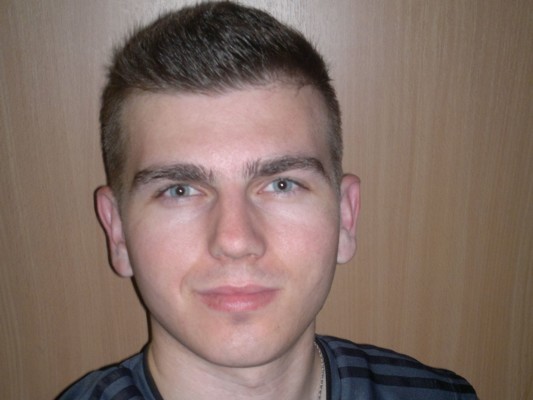 Image de profil du modèle de webcam SerzhKororol
