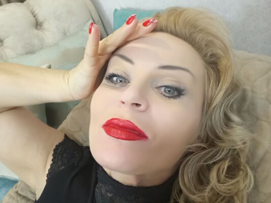 Foto de perfil de modelo de webcam de Queen_Regina 