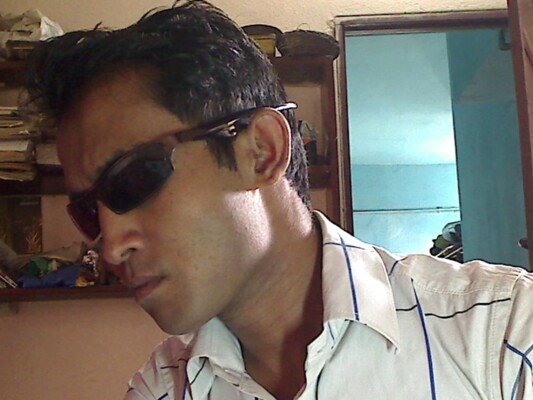 Image de profil du modèle de webcam Indianbrownboy9097