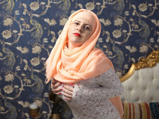 MuslimDinna profilbild på webbkameramodell 