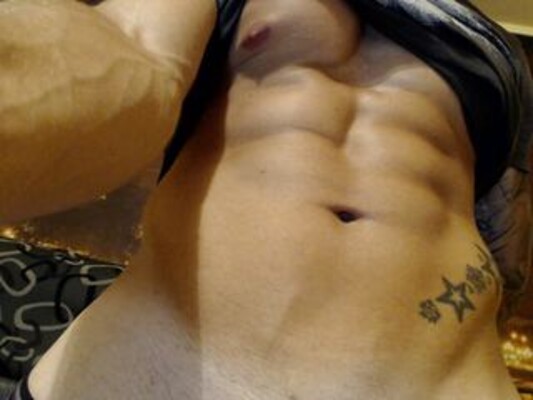 HOTsexyGAYxxx cam model profile picture 