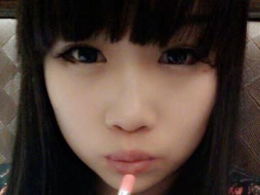 Image de profil du modèle de webcam Adorable_Mia