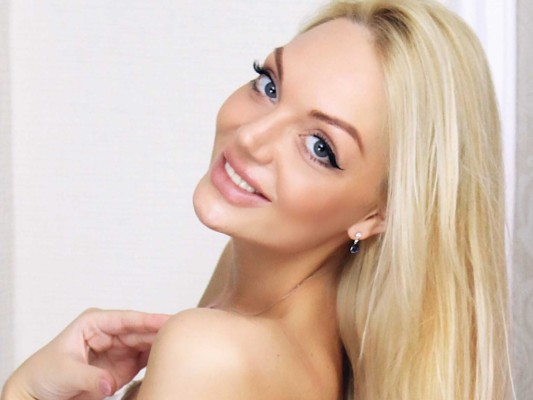 Foto de perfil de modelo de webcam de BiancaV 
