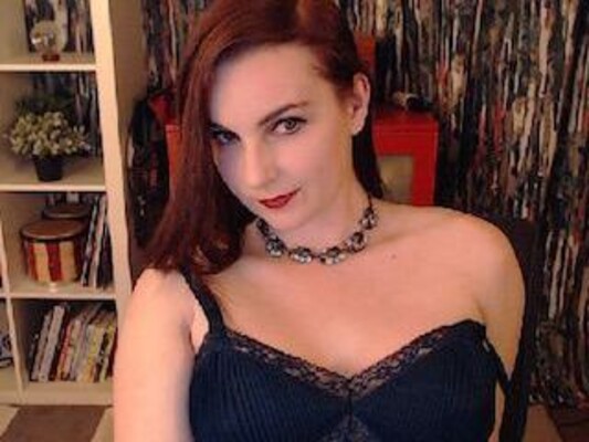 Foto de perfil de modelo de webcam de AmberLilyShow 