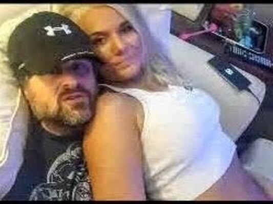 BLONDESEXYCOUPLE cam model profile picture 