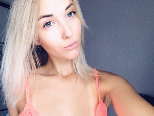 Foto de perfil de modelo de webcam de Blondinka18 