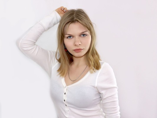 Linette_Flowers profilbild på webbkameramodell 