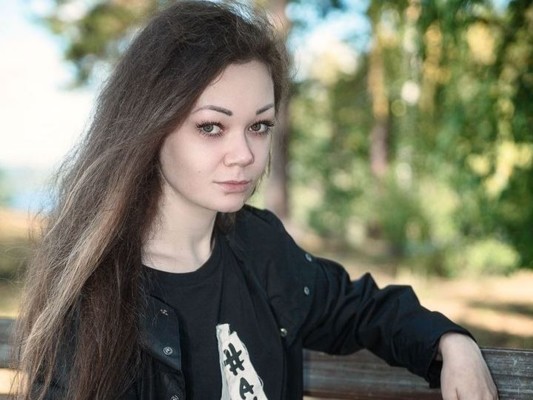 Imagen de perfil de modelo de cámara web de Keevi_Girl