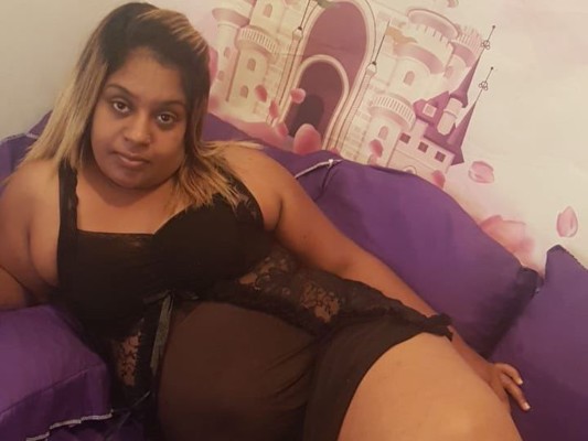 indianbigbutt cam model profile picture 