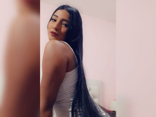 latinchica profilbild på webbkameramodell 