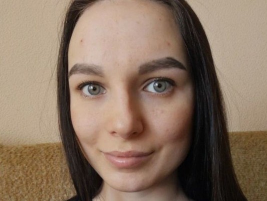 Alisa_Lov profilbild på webbkameramodell 