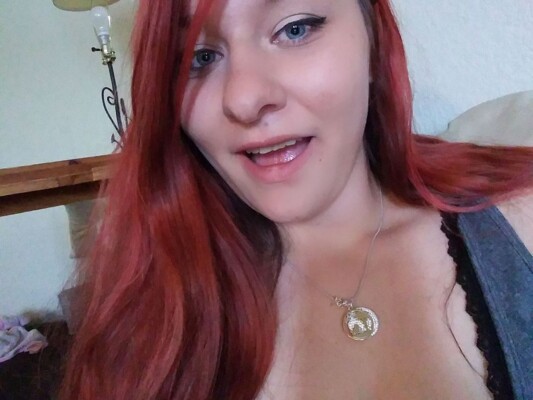 Profilbilde av BLUEeyedBEAUTY7777 webkamera modell