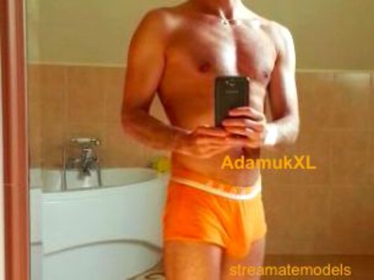 Imagen de perfil de modelo de cámara web de adamukxl