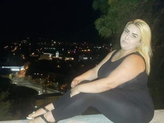 LaylaSynnBBW cam model profile picture 