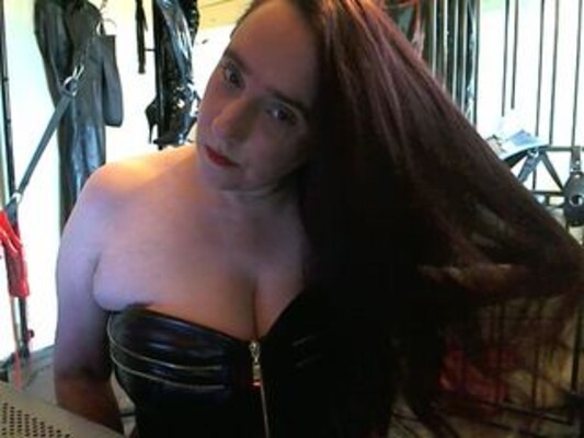 Image de profil du modèle de webcam MistressJulia