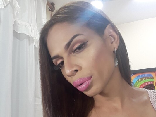 Foto de perfil de modelo de webcam de LuisanaShaynk 