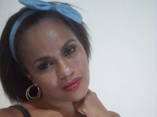 CamilaZuares profilbild på webbkameramodell 