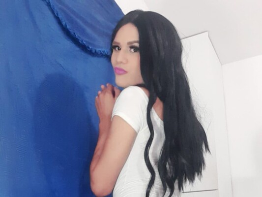 Valentina_18inch profilbild på webbkameramodell 