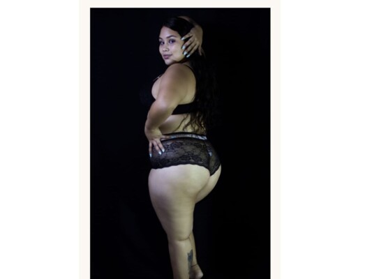 Imagen de perfil de modelo de cámara web de GinaFlores