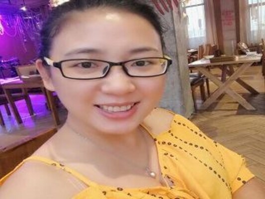 Lynanice cam model profile picture 