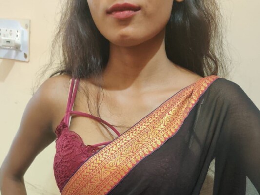Foto de perfil de modelo de webcam de Aarvi 