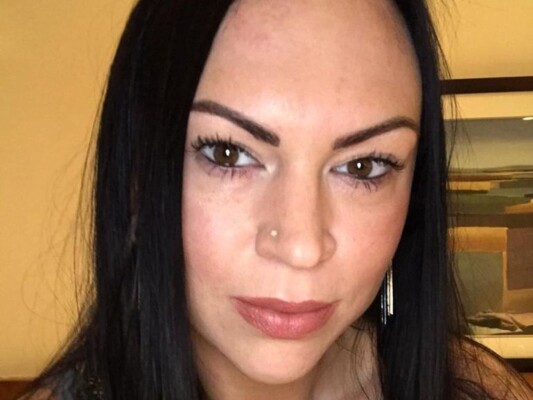 Milf_Melanie_Melons on Live Sex Cam & Webcam Chat - RabbitsCams