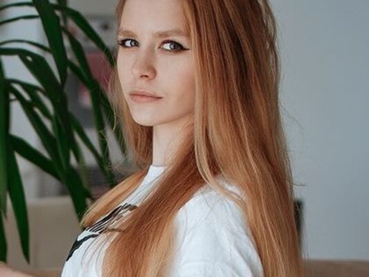 Foto de perfil de modelo de webcam de BELLA_BITES 