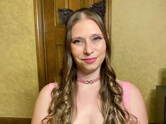 Image de profil du modèle de webcam Kittenchrissy85