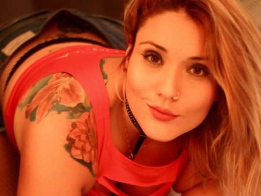 Image de profil du modèle de webcam Isabella_mout