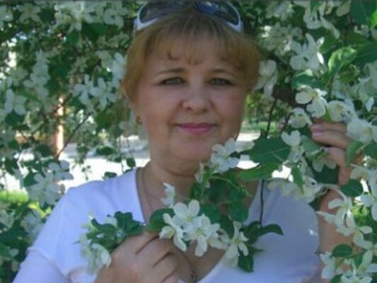 Imagen de perfil de modelo de cámara web de HelenRussian