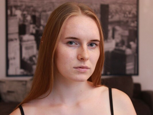 ClaireVilde profilbild på webbkameramodell 