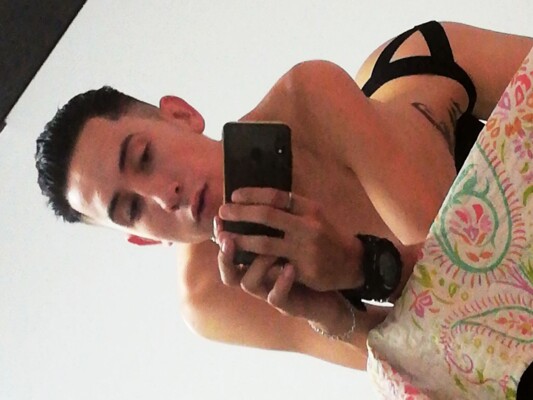 Image de profil du modèle de webcam Cody_Sweet18