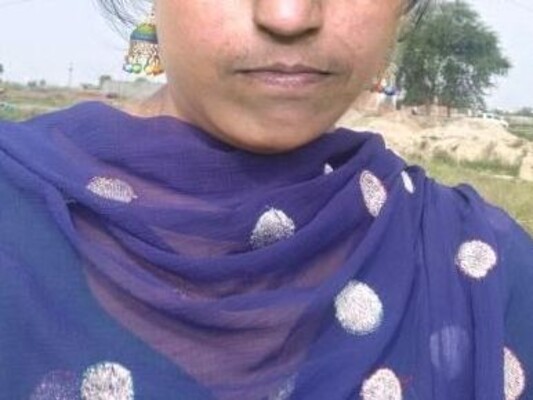 Shruti_Indian profilbild på webbkameramodell 