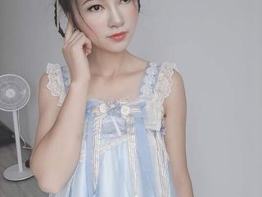 Image de profil du modèle de webcam lia_weiweiya