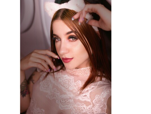 Image de profil du modèle de webcam Avril_Harper