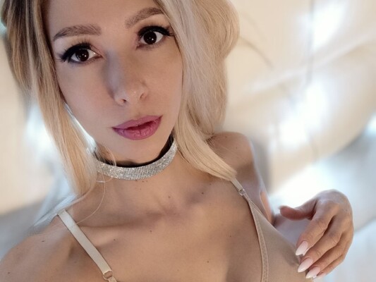 Foto de perfil de modelo de webcam de WhiteQueen888 