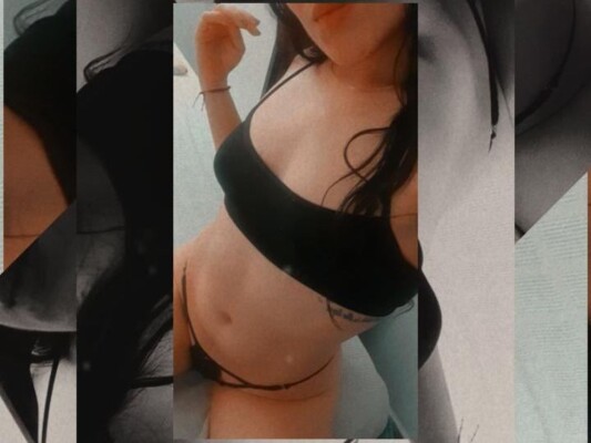 Image de profil du modèle de webcam DanielaCrown