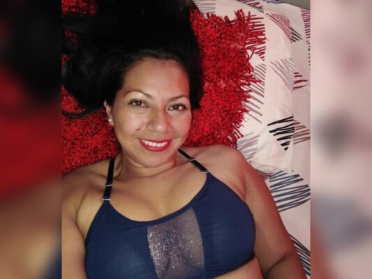 Imagen de perfil de modelo de cámara web de sexycurvysamira