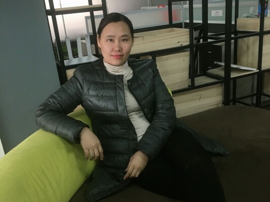 lindayongmin profilbild på webbkameramodell 
