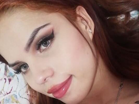 Image de profil du modèle de webcam latina_dolx