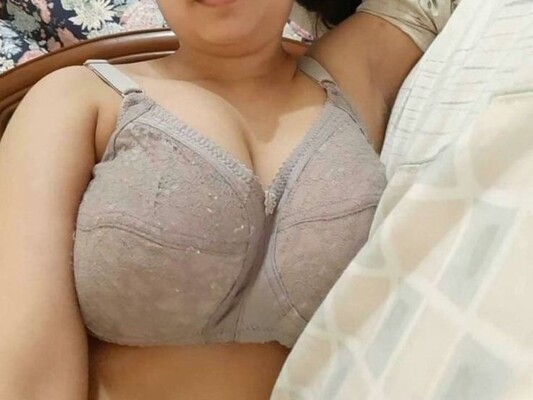 Foto de perfil de modelo de webcam de IndianNira 