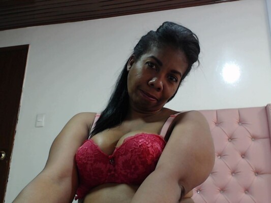 Foto de perfil de modelo de webcam de EBONY_SKY 