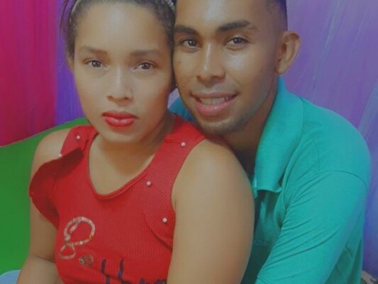 Foto de perfil de modelo de webcam de couplesXverysexy 