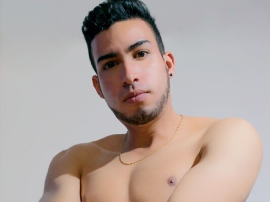 Foto de perfil de modelo de webcam de AaronRivera 