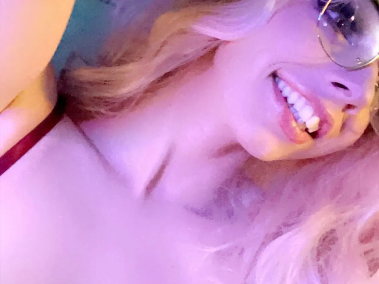 Foto de perfil de modelo de webcam de RareStoney123
