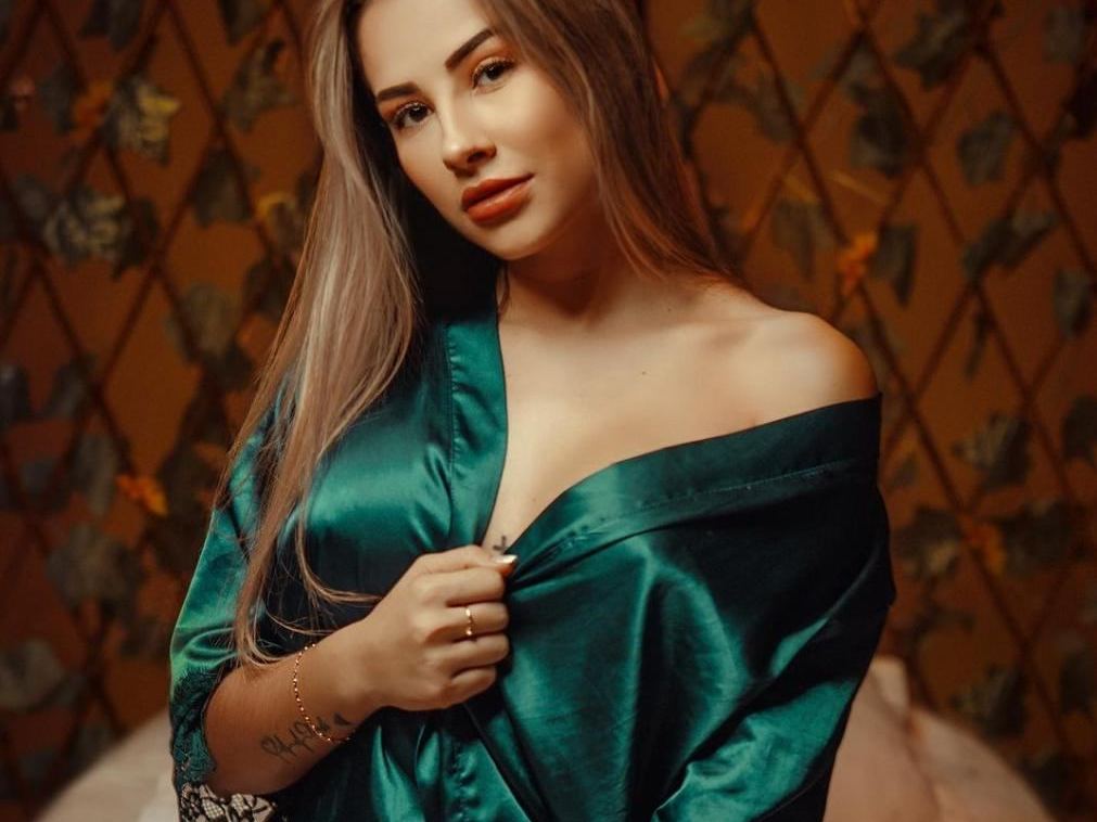 Imagen de perfil de modelo de cámara web de Paula_Lond