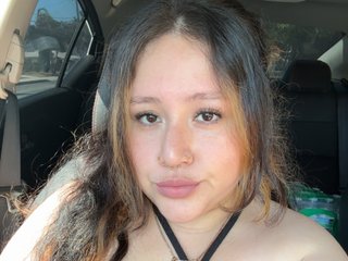 Profilbilde av Adelineyours webkamera modell